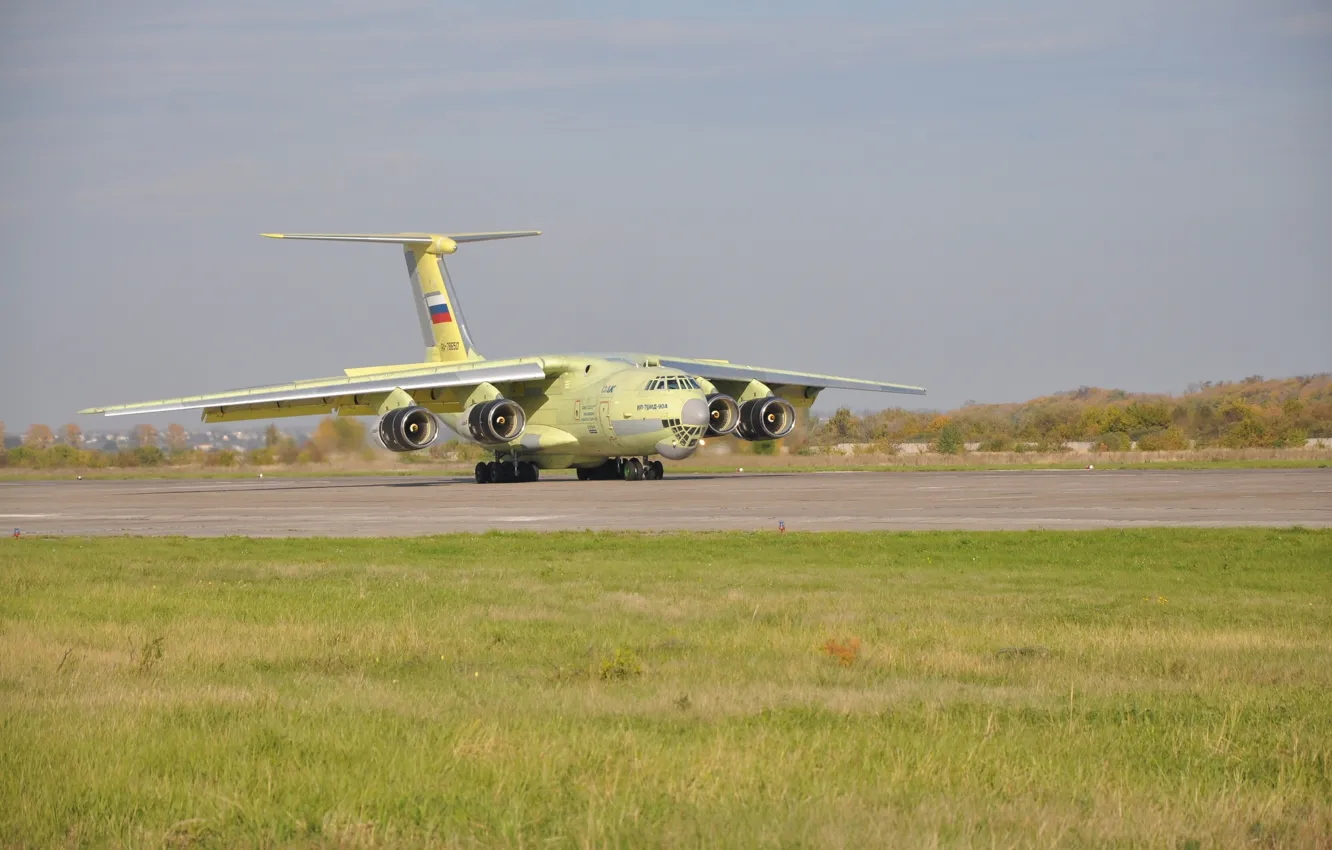 Фото обои трава, самолет, взлет, двигатели, тяжелый, военно-транспортный, ОАК, Ил 76МД 90А