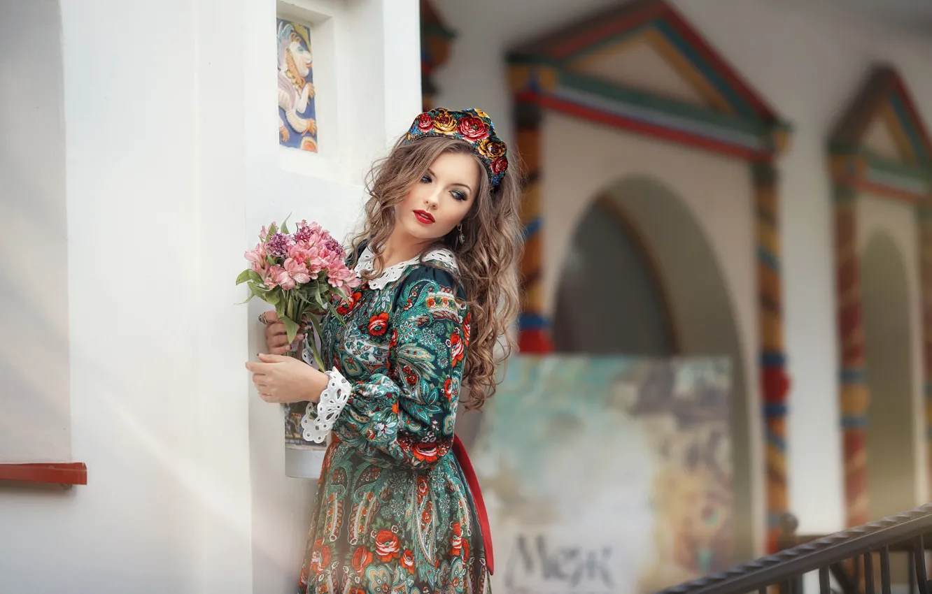 Фото обои взгляд, девушка, цветы, поза, модель, платье, красивая, Anastasia Grosheva