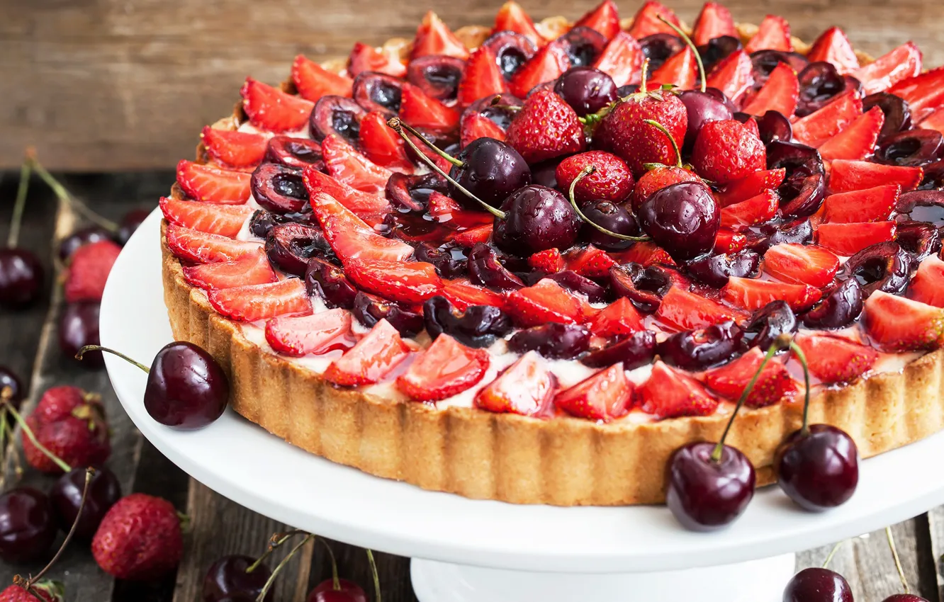Фото обои вишня, ягоды, клубника, пирог, выпечка, сладкое