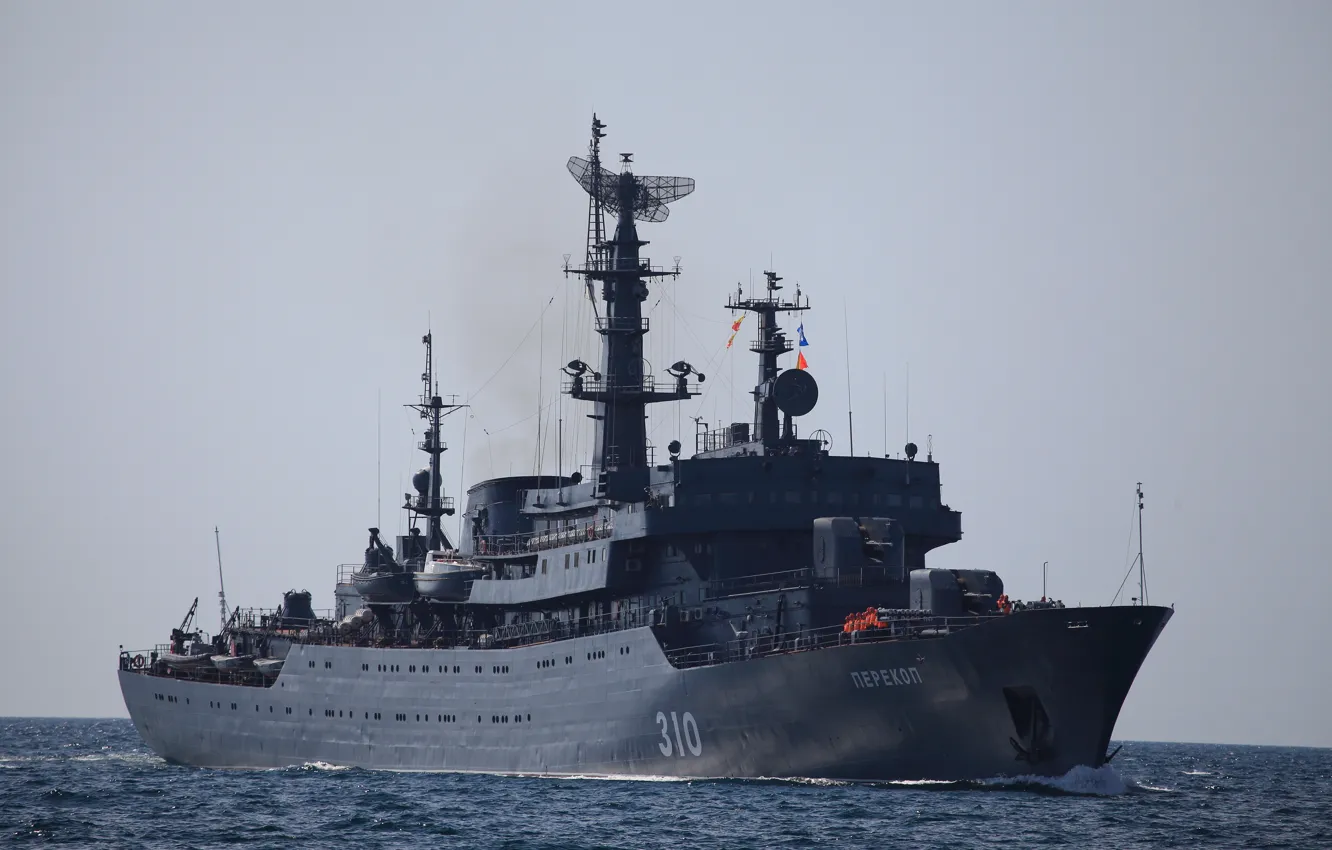 Фото обои черное море, перекоп, учебный корабль