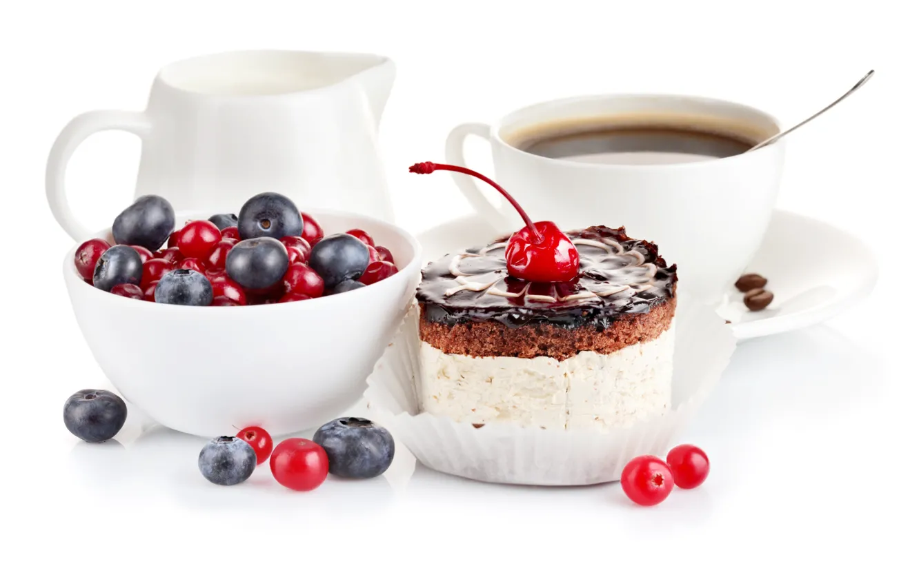 Фото обои ягоды, кофе, еда, сливки, тарелка, ложка, чашка, пирожное