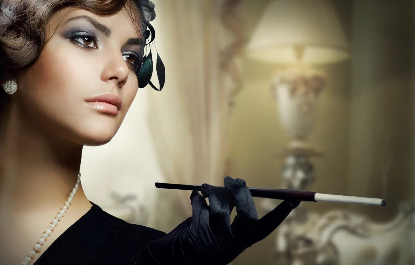 Фото обои girl, fashion, hat, glamour, hair, interior, hand, lamp