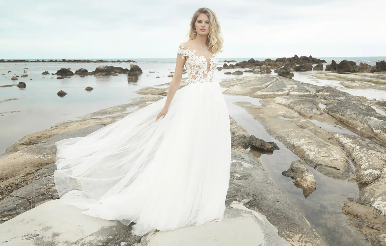 Фото обои girl, dress, beautiful, model, sweet, blonde, wedding, long-haired
