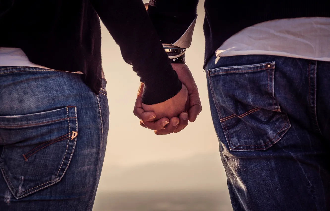 Фото обои девушка, любовь, нежность, джинсы, руки, прикосновение, парень