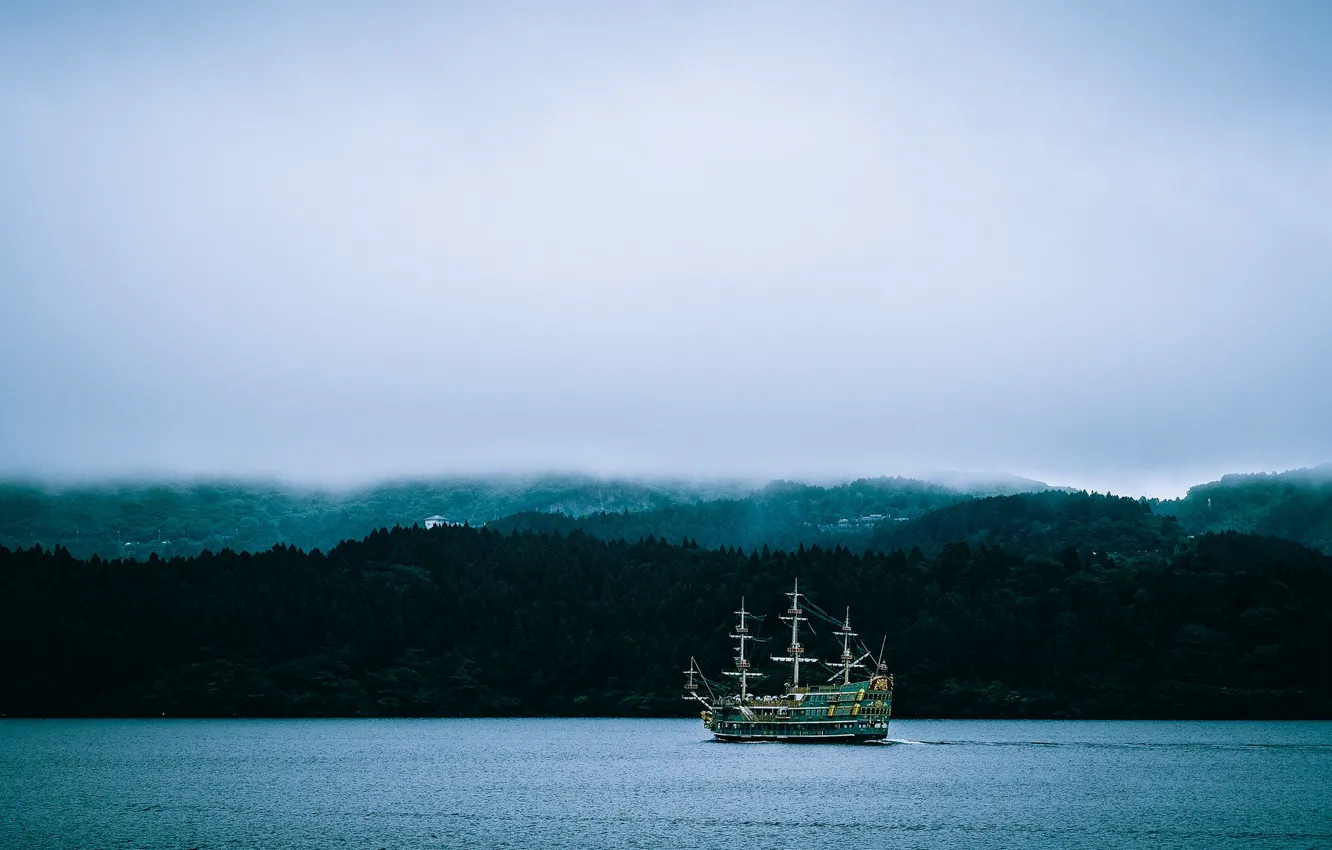 Фото обои lake, fog, pirate ship, mist, cloudy