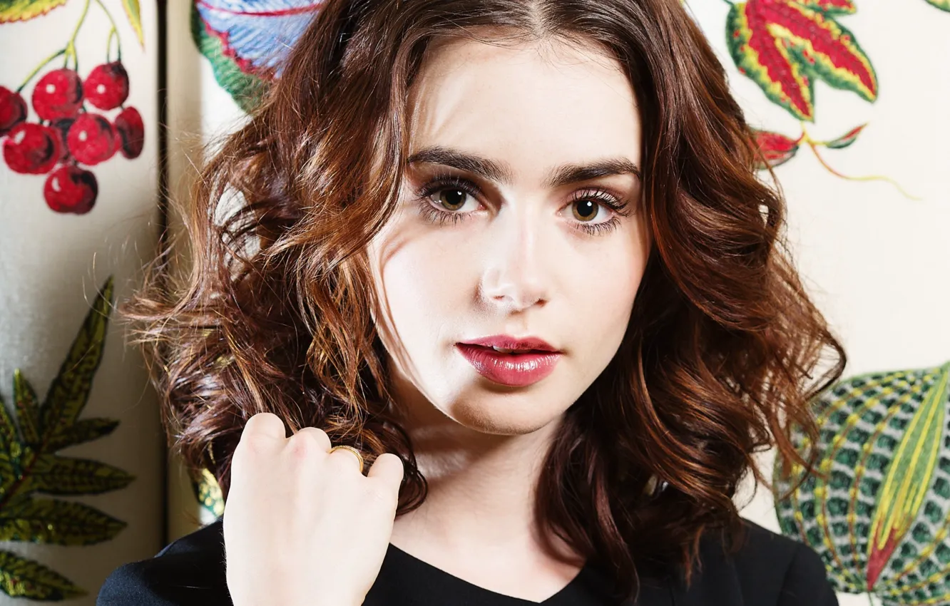 Фото обои портрет, актриса, брюнетка, Lily Collins