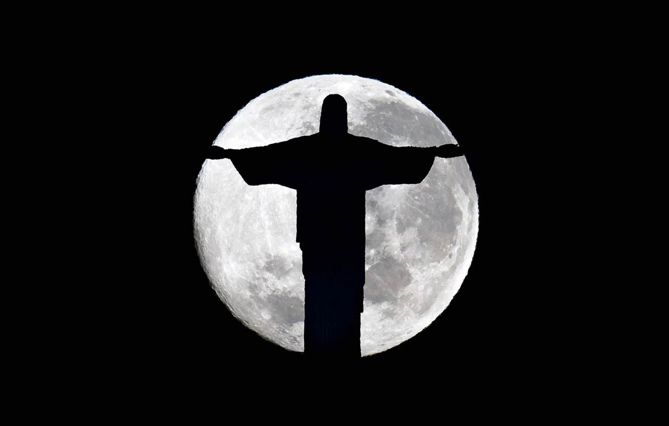 Фото обои ночь, темнота, луна, силуэт, Статуя, полумрак, Бразилия, Рио-де-Жанейро