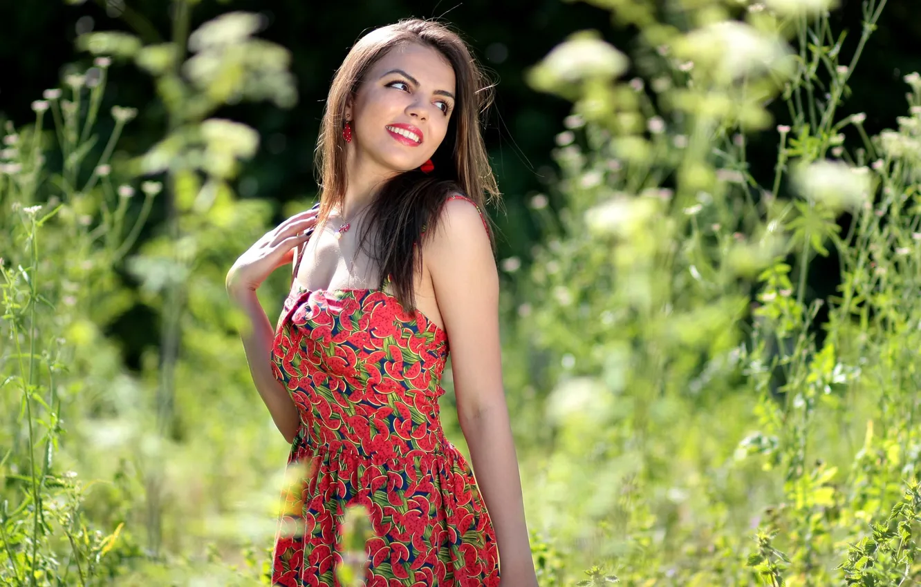 Фото обои girl, summer, happy, smile, brunette