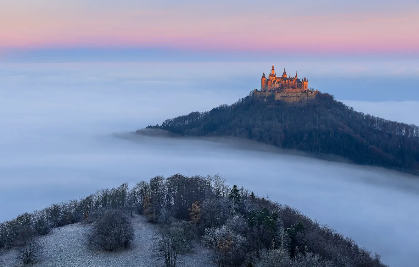 Фото обои осень, туман, Германия, Ноябрь, земля Баден-Вюртемберг, замок-крепость Гогенцоллерн, холодное утро