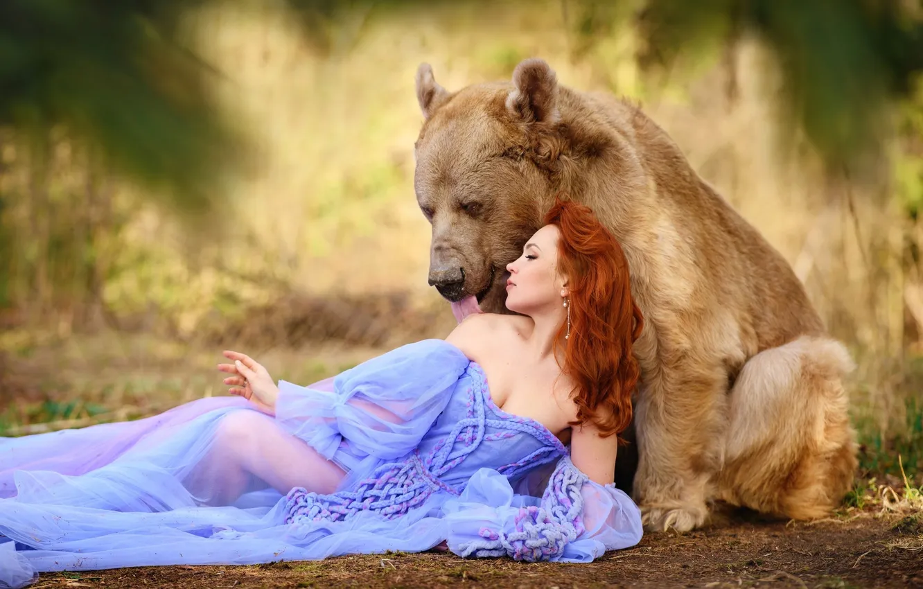 Фото обои девушка, природа, поза, стиль, медведь, костюм, наряд, образ