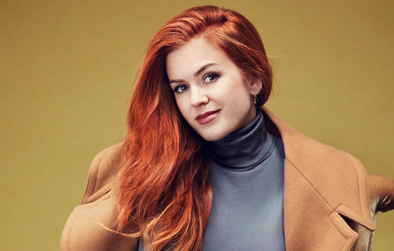 Фото обои фон, макияж, прическа, рыжая, красивая, пальто, Айла Фишер, Isla Fisher