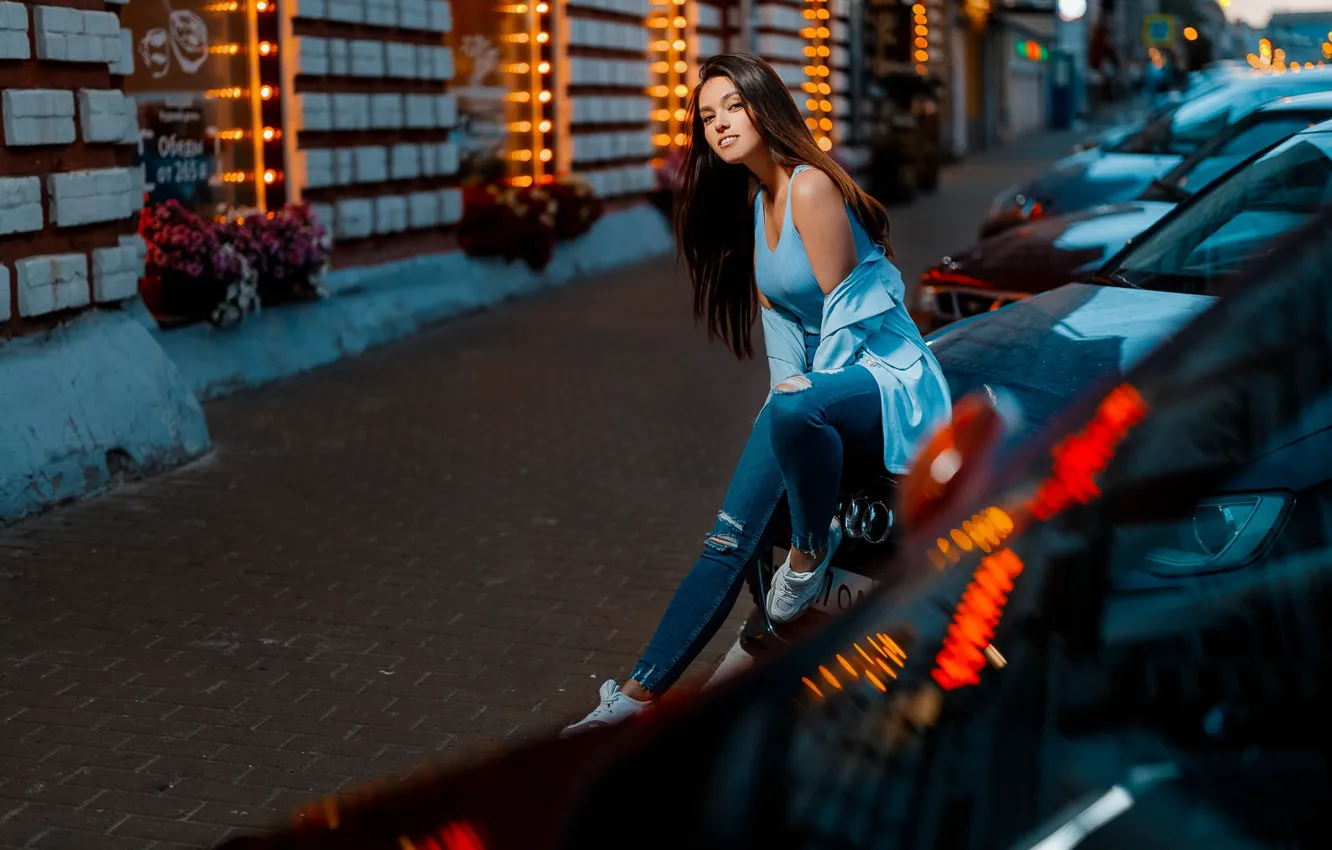 Фото обои авто, девушка, машины, поза, улица, джинсы, Павел Ермаков, Гульмира Юсубжанова
