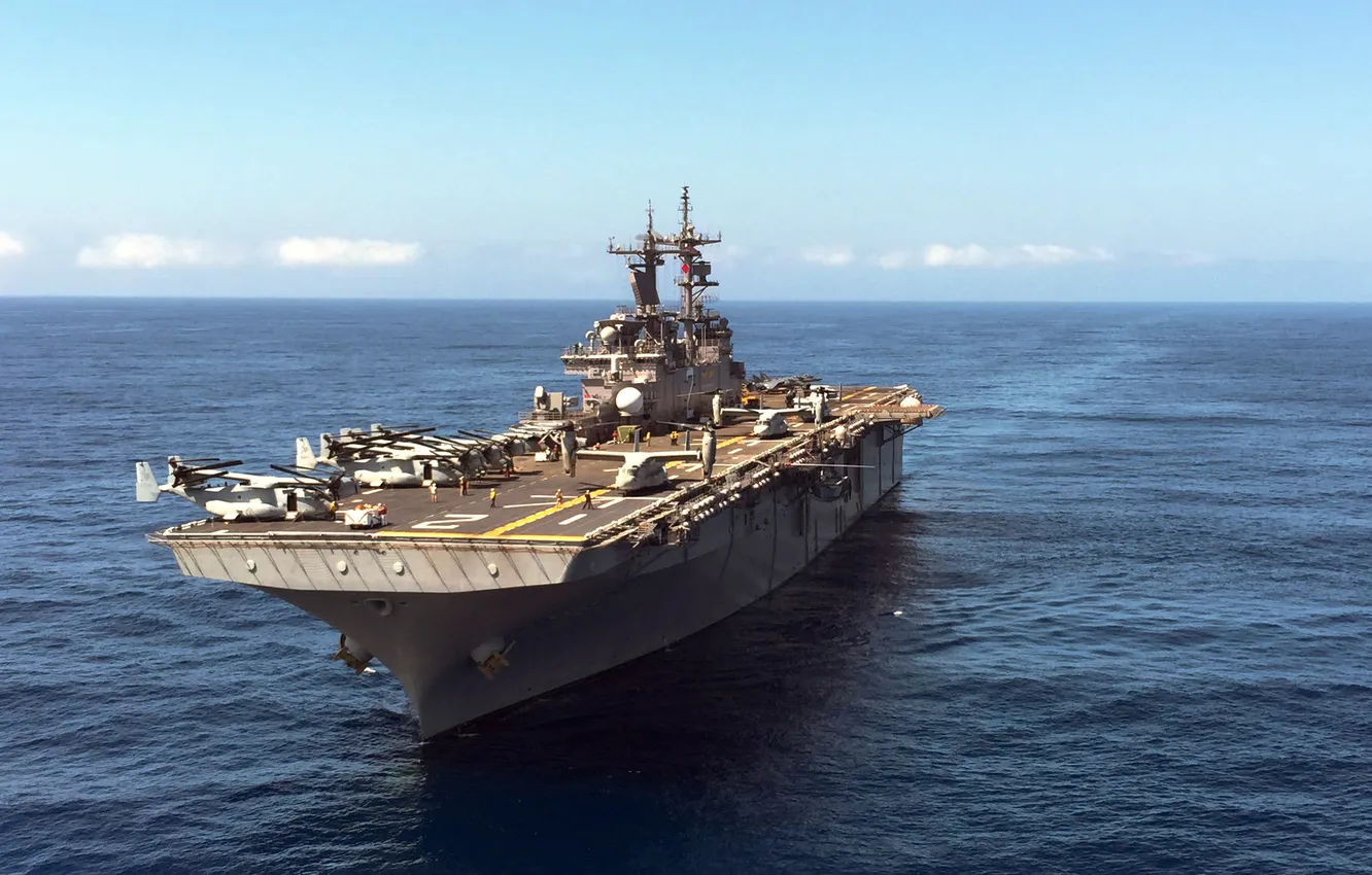 Фото обои оружие, корабль, Pacific Ocean, amphibious assault ship, USS Essex (LHD 2)