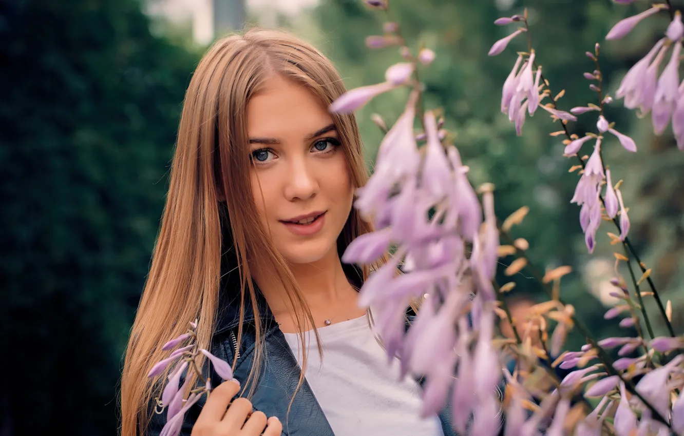 Фото обои взгляд, девушка, цветы, ветки, лицо, портрет, длинные волосы, Григорий Поздняков