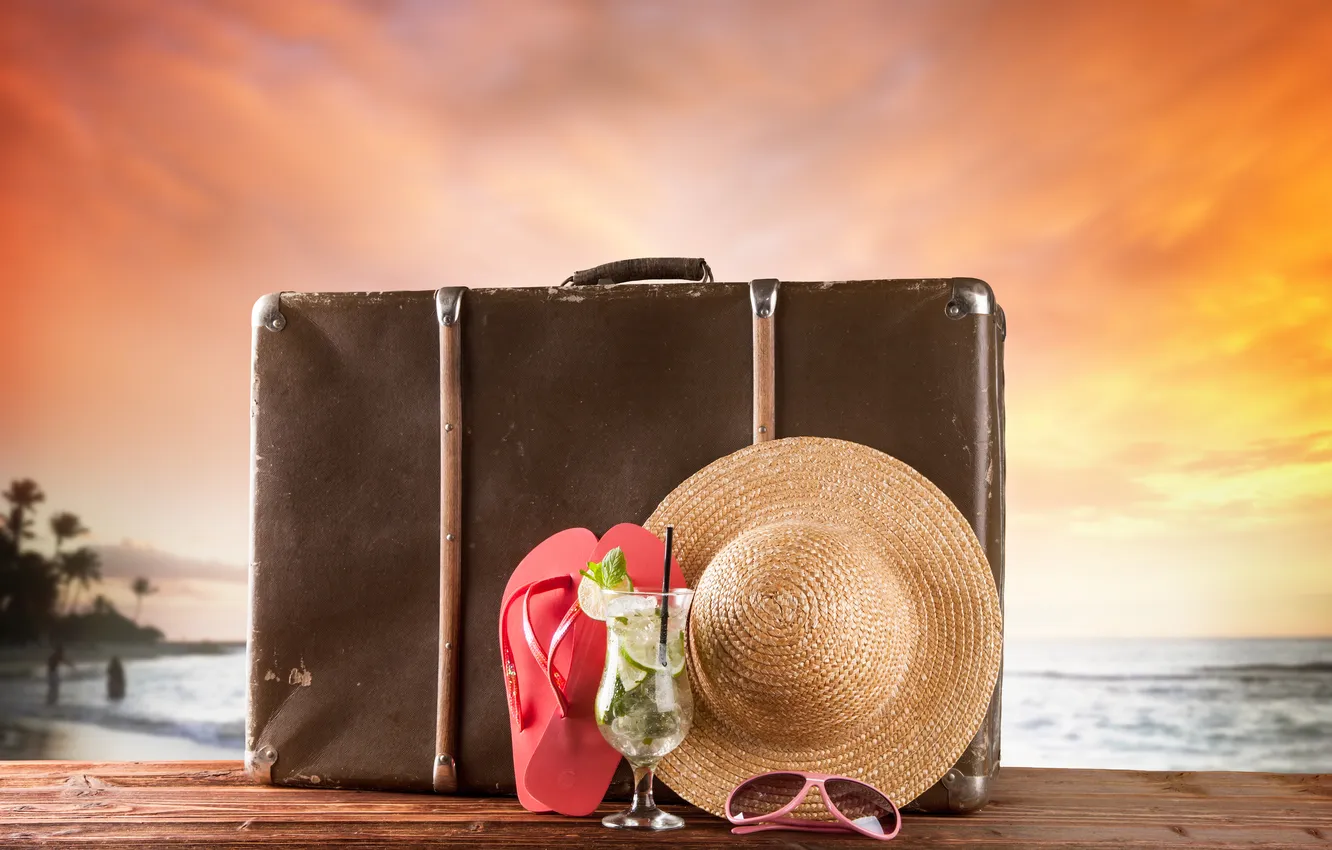 Фото обои закат, шляпа, чемодан, summer, beach, vacation, travel