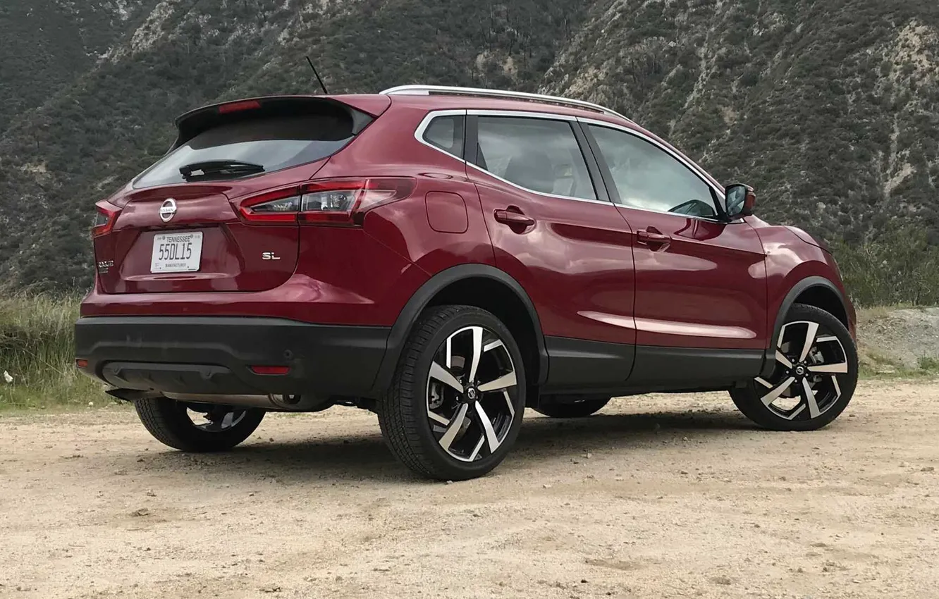 Nissan Rogue оранжевый