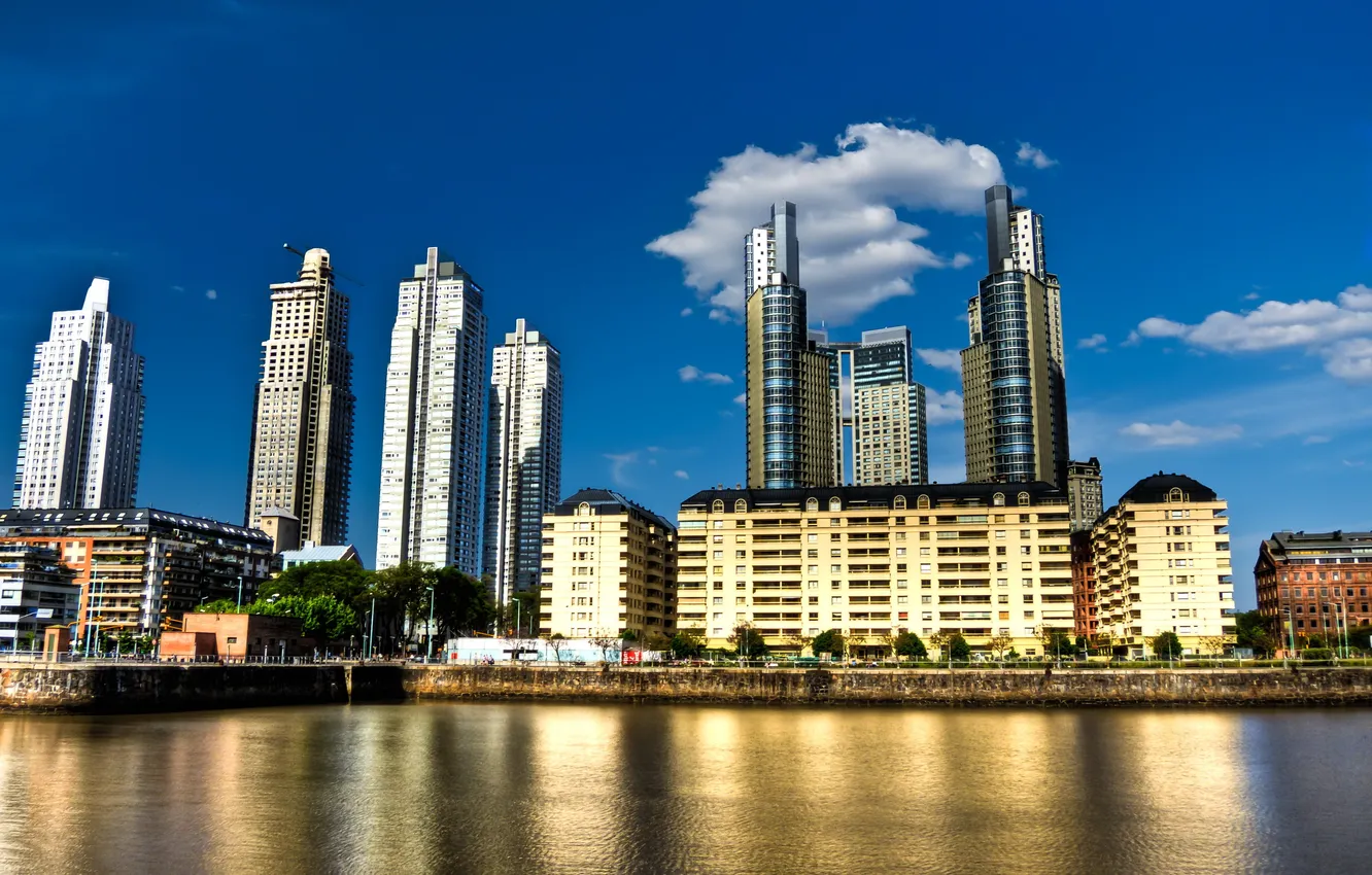 Фото обои вода, город, небоскребы, синее небо, золотой отель, Буэнос Айрес