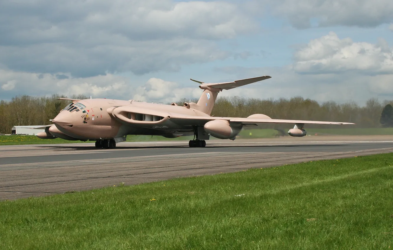 Фото обои Самолет, Бомбардировщик, RAF, Королевские ВВС, Handley Page Victor K.Mk.2, Victor K, V-бомбардировщик