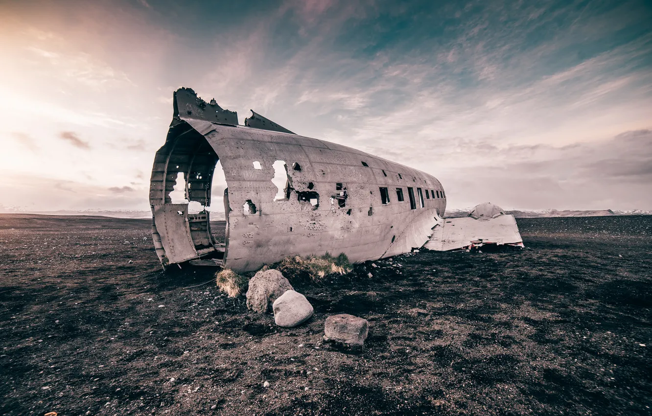 Фото обои airplane, rust, famous
