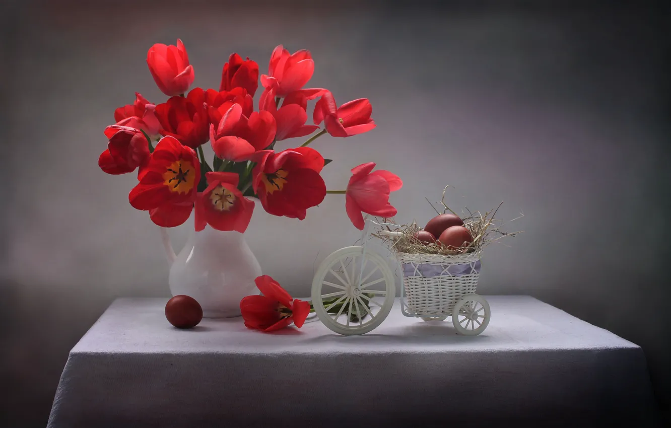 Фото обои цветы, велосипед, стол, праздник, корзина, яйца, Пасха, тюльпаны