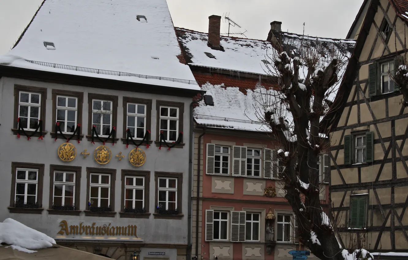 Фото обои зима, город, улица, дома, крыши, германия