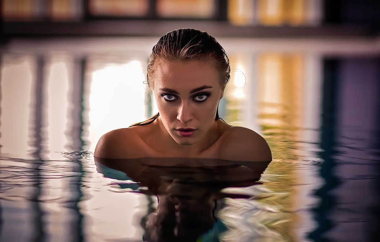 Фото обои губки, в воде, Natural light portrait, Cyril Max
