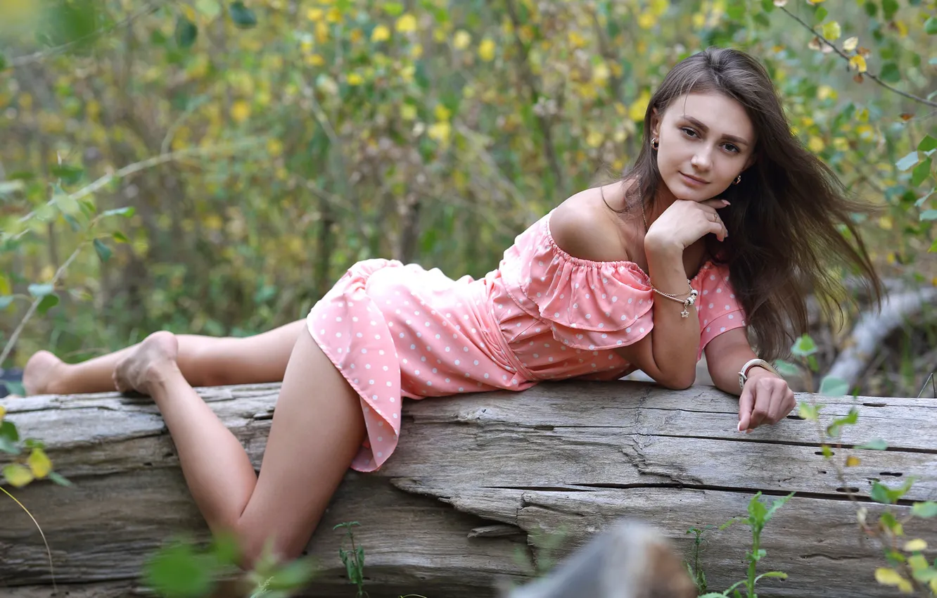 Фото обои взгляд, секси, поза, шатенка, красивая девушка, Natasha, pink dress, Murat Kuzhakhmetov
