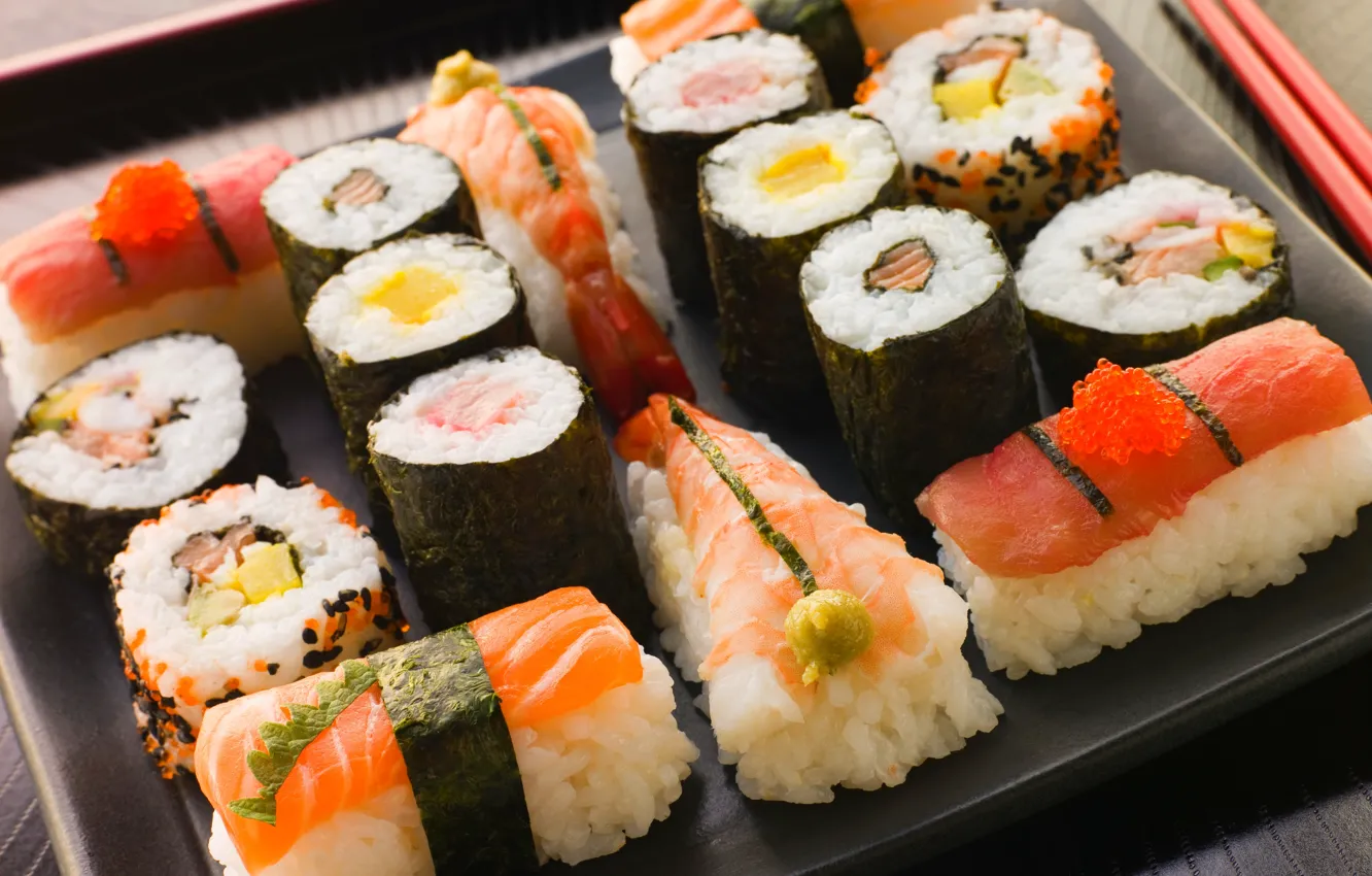 Фото обои палочки, Япония, Japan, рис, ломтики, суши, нарезка, роллы