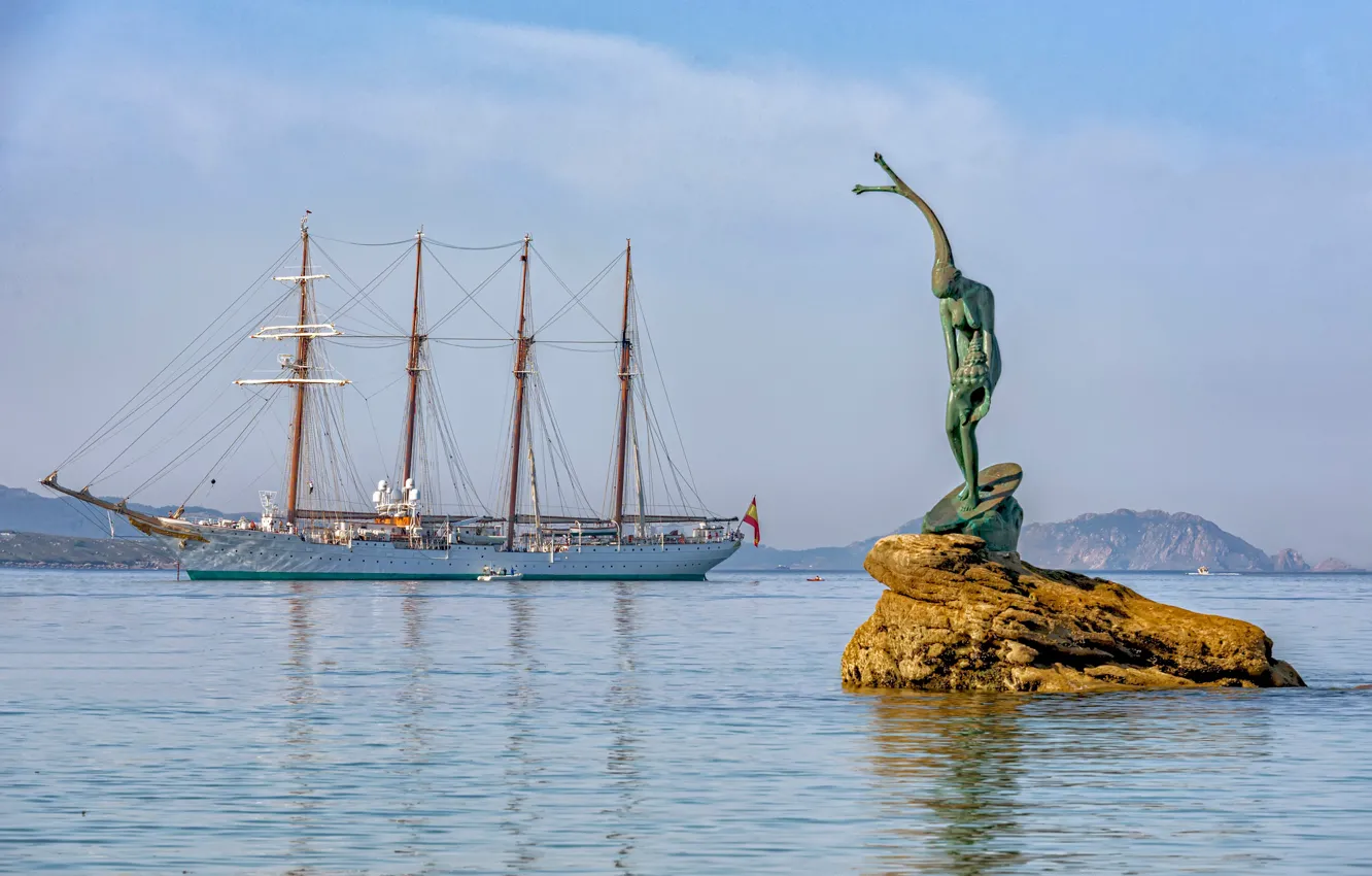 Фото обои море, скала, корабль, парусник, скульптура, Испания, Spain, Sanxenxo