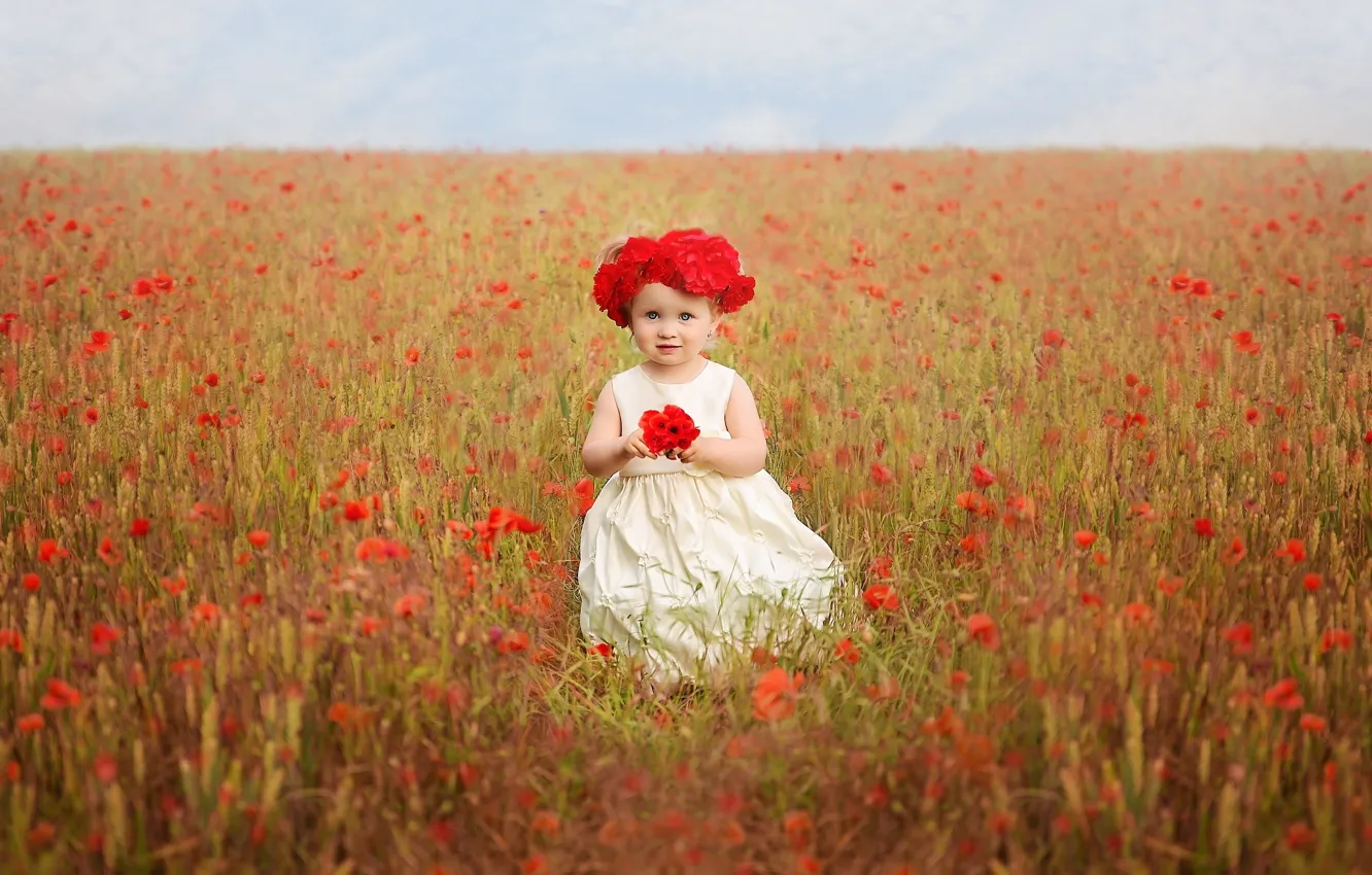 Фото обои поле, цветы, маки, девочка, венок