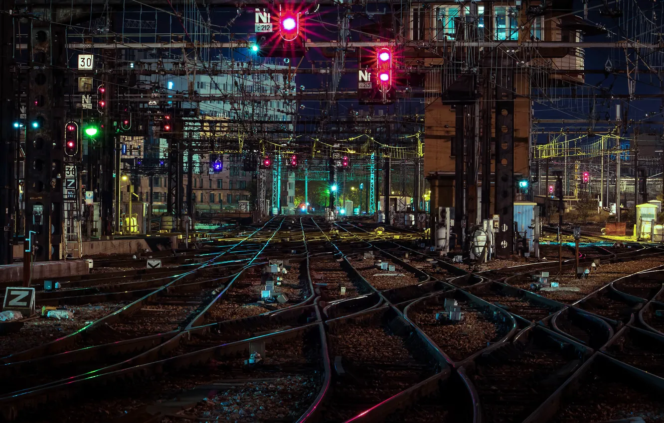 Фото обои ночь, станция, фонари, железная дорога, Night, Railroads