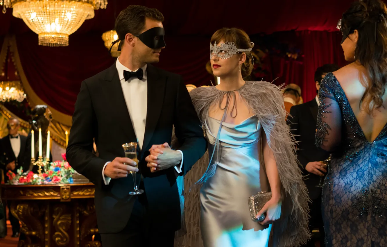 Фото обои cinema, man, movie, book, film, mask, Dakota Johnson, Jamie Dornan