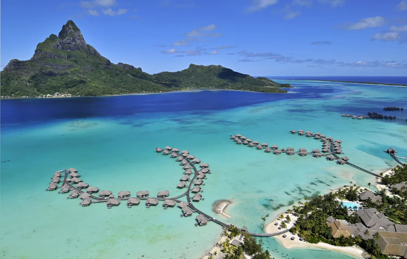 Фото обои отдых, релакс, путешествие, French Polynesia, острова Бора-Бора, Тихий океан, бунгаловый отель-люкс, Aerial View of the …