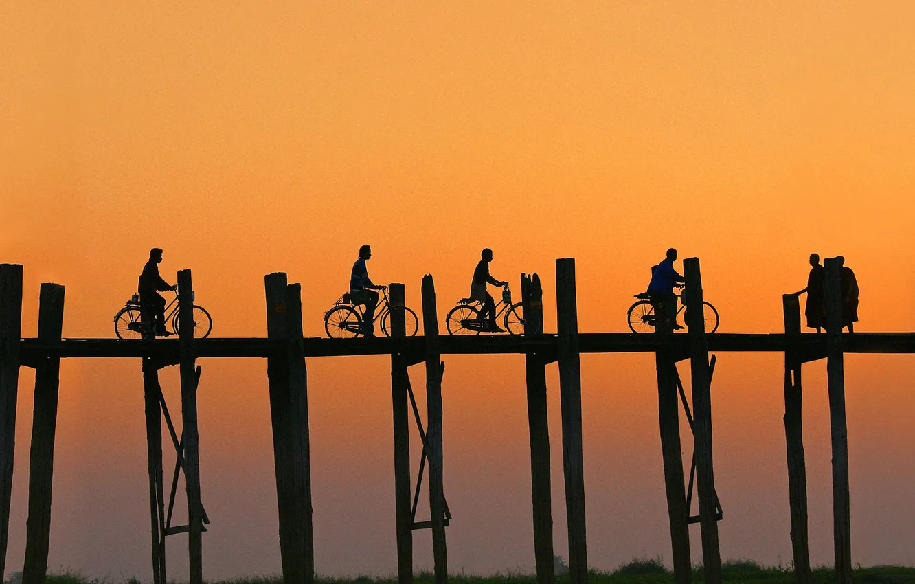 Фото обои велосипед, люди, силуэт, Мьянма, мост Убэйн, озеро Тангтаман, Мандалай, Амарапура