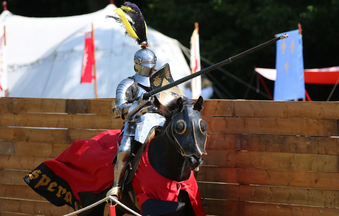 Фото обои металл, конь, лошадь, доспехи, воин, рыцарь, турнир