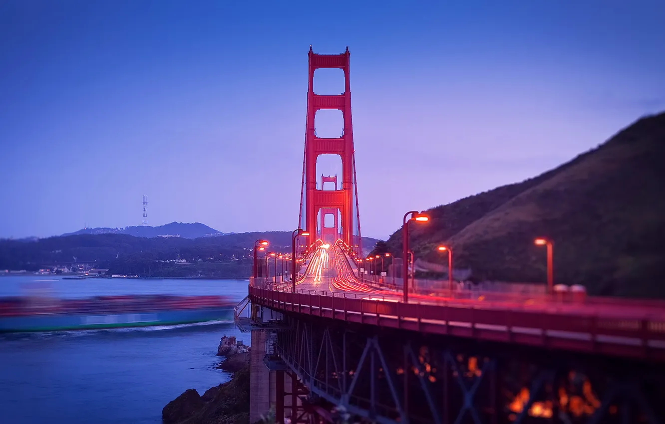 Фото обои мост, река, вечер, выдержка, красные фонари