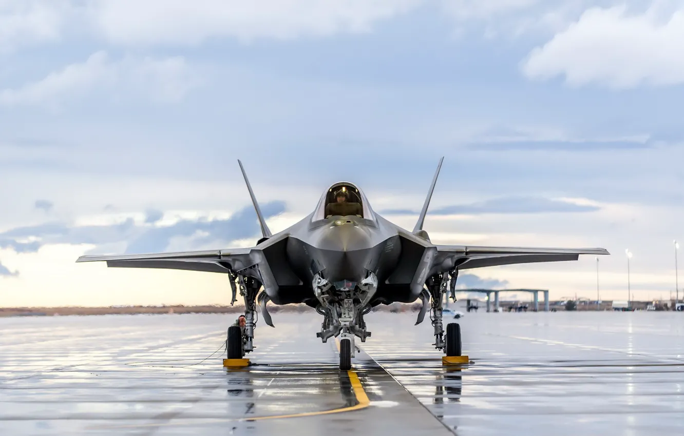 Фото обои Lightning, F-35, Lockheed Martin