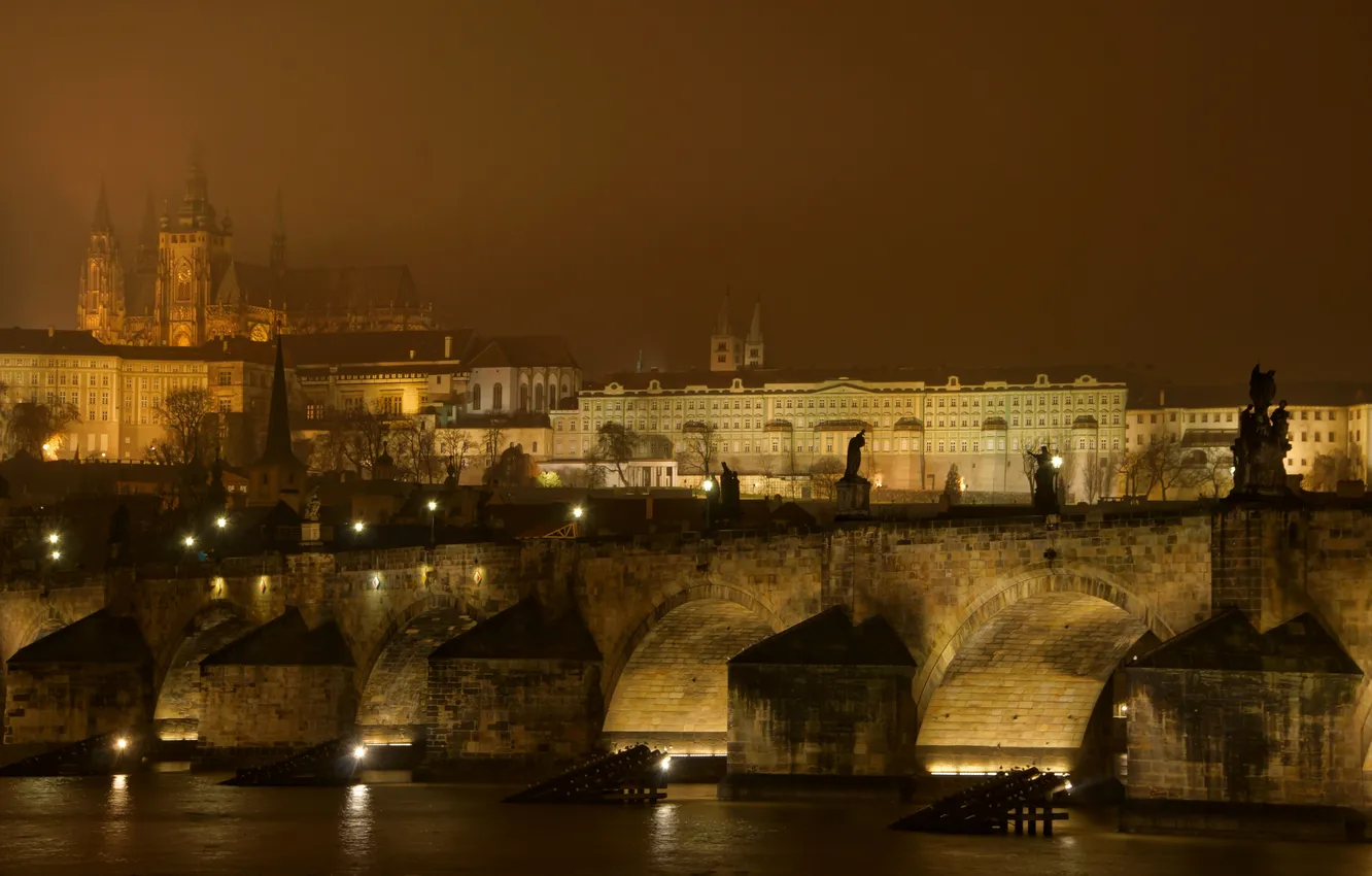Фото обои ночь, огни, река, замок, Прага, Чехия, холм, Карлов мост