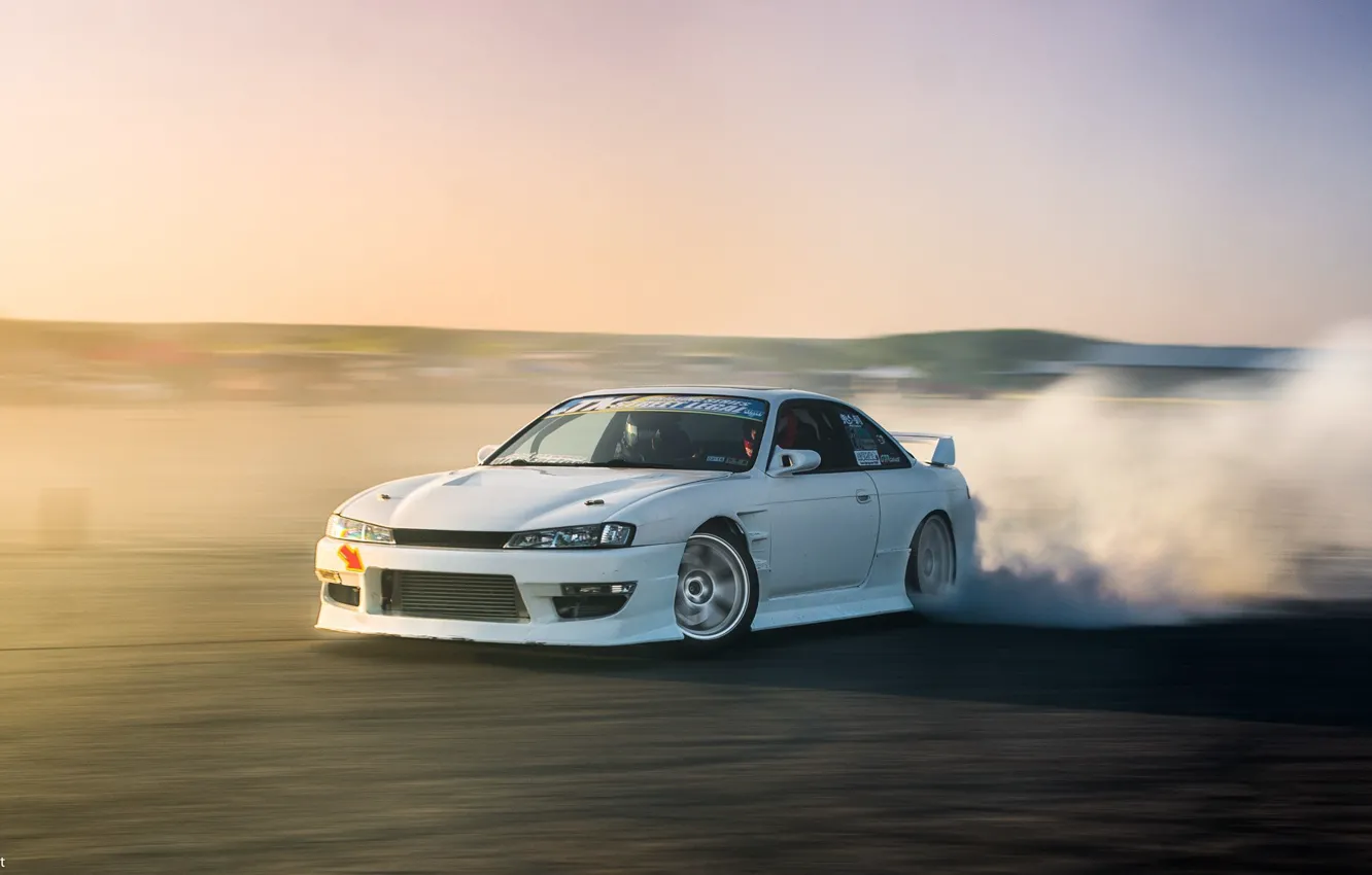 Фото обои nissan, turbo, white, drift, japan, smoke, jdm, tuning