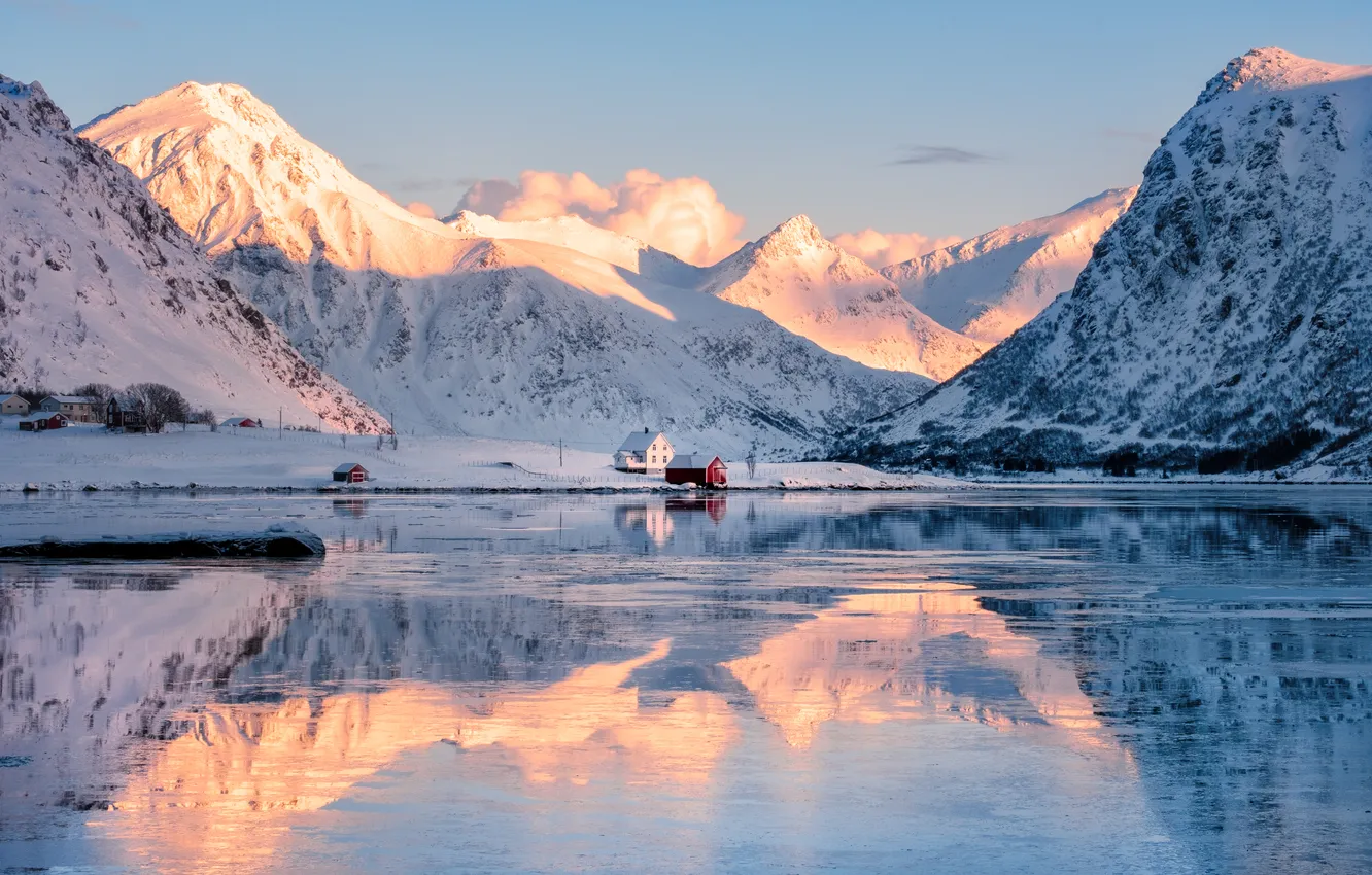 Фото обои ice, mountains, lake, construction