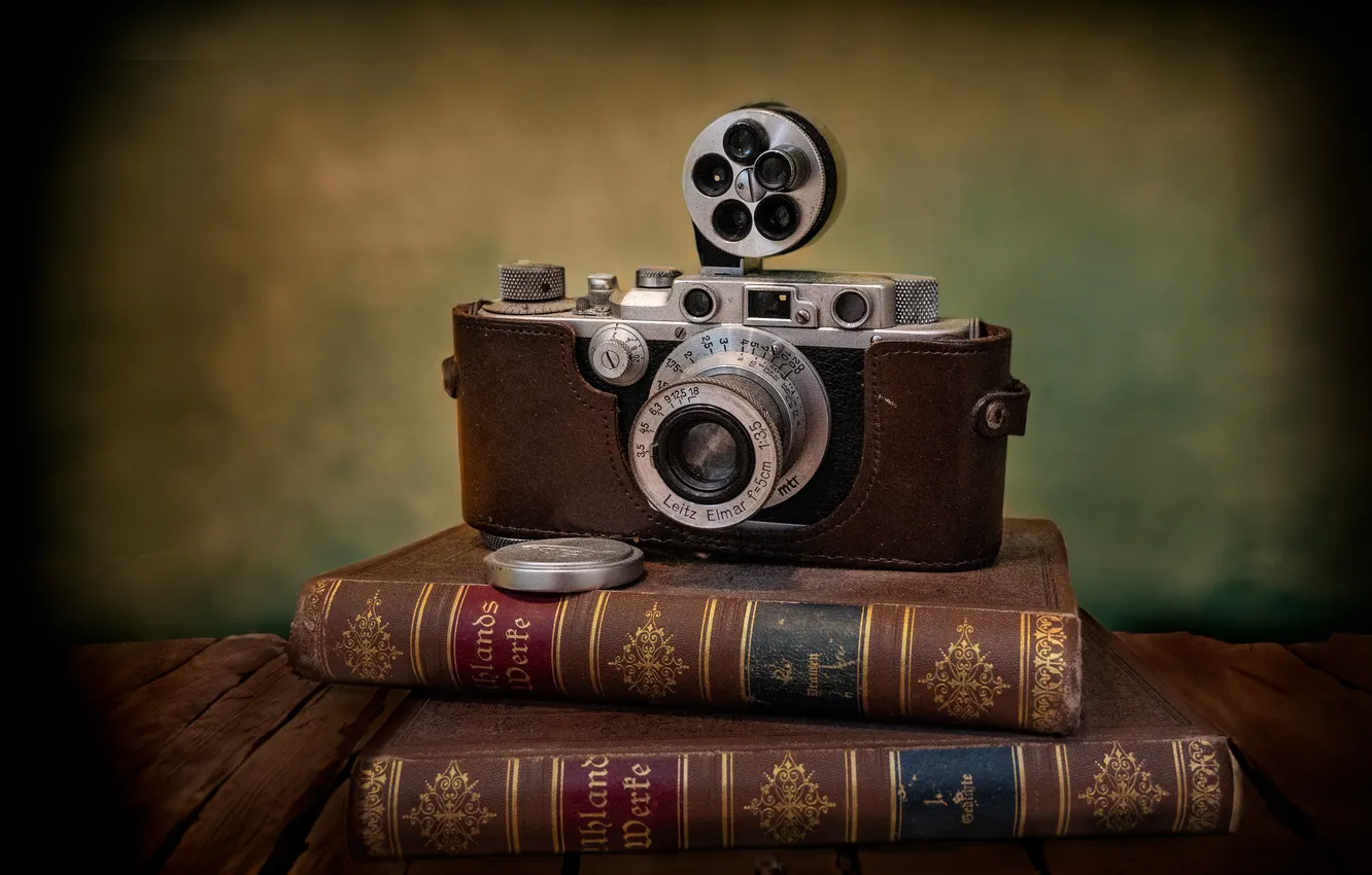 Фото обои ретро, книги, фотоаппарат, натюрморт