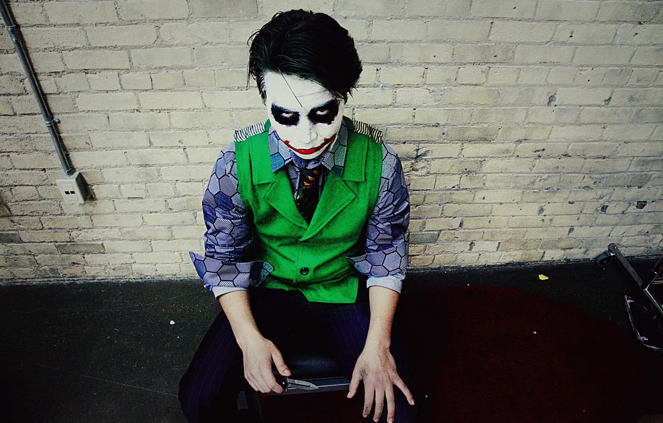 Фото обои взгляд, нож, Joker
