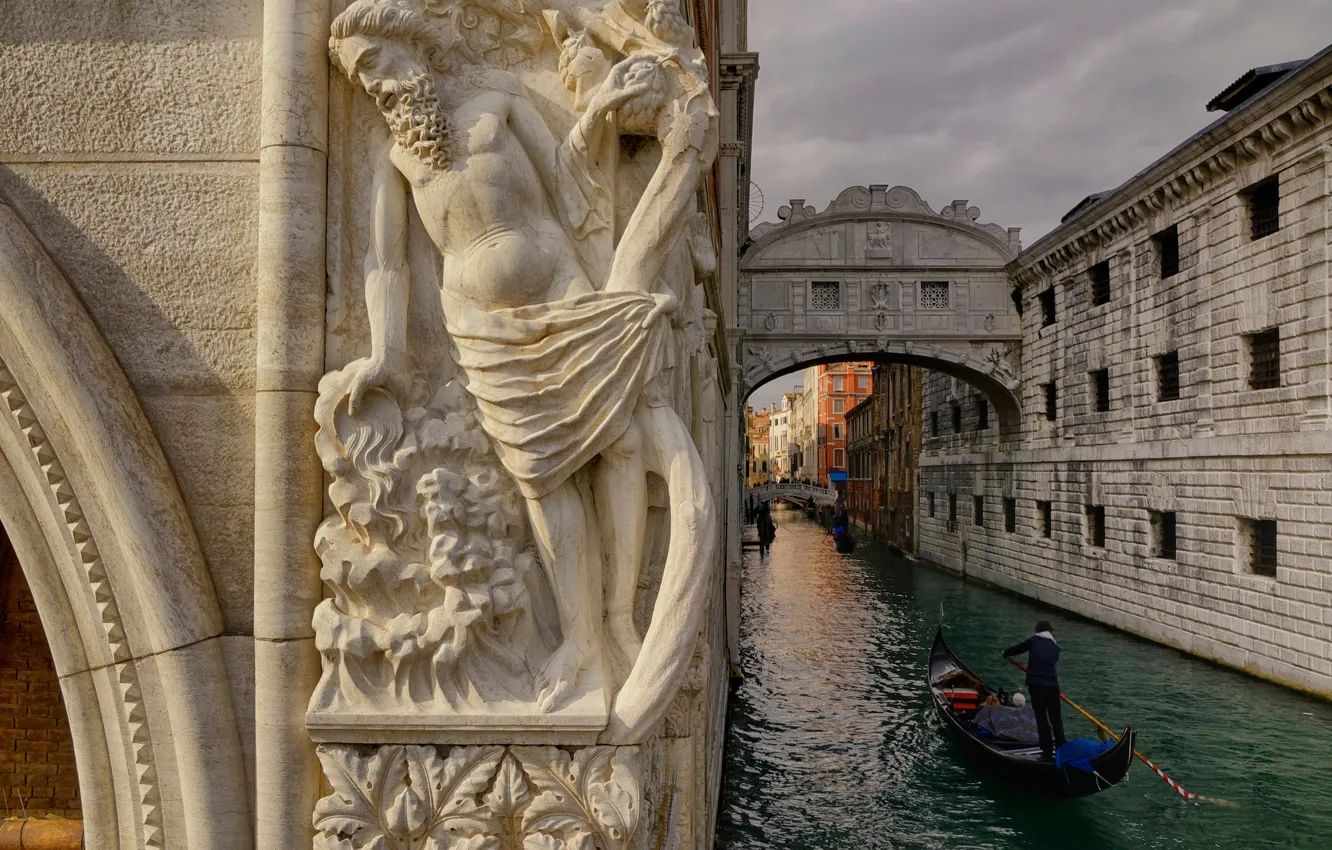 Фото обои лодка, Италия, Венеция, канал, гондола, Мост Вздохов, Дворец Дожей