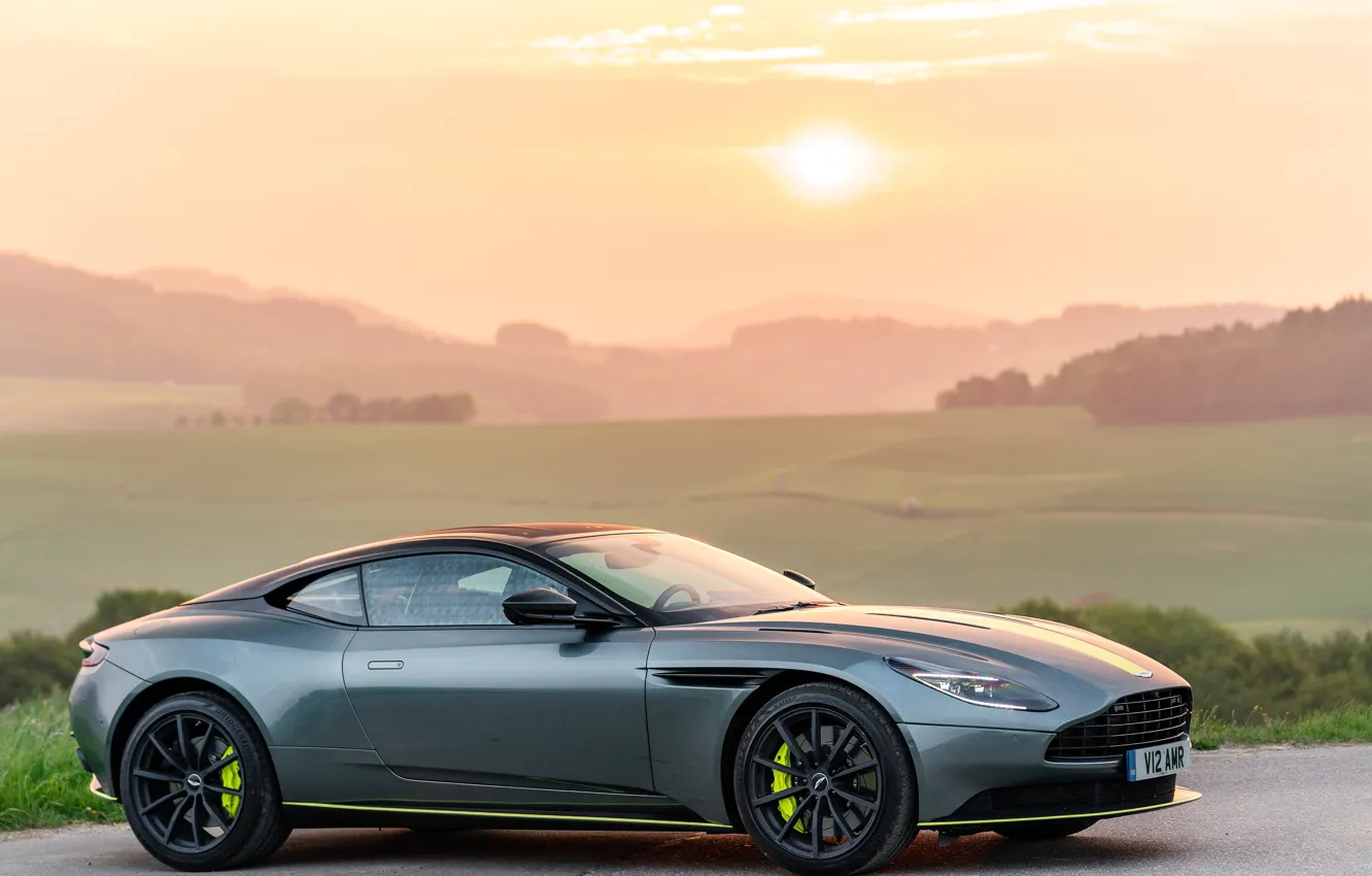 Фото обои закат, Aston Martin, вид сбоку, 2018, DB11, AMR, Signature Edition