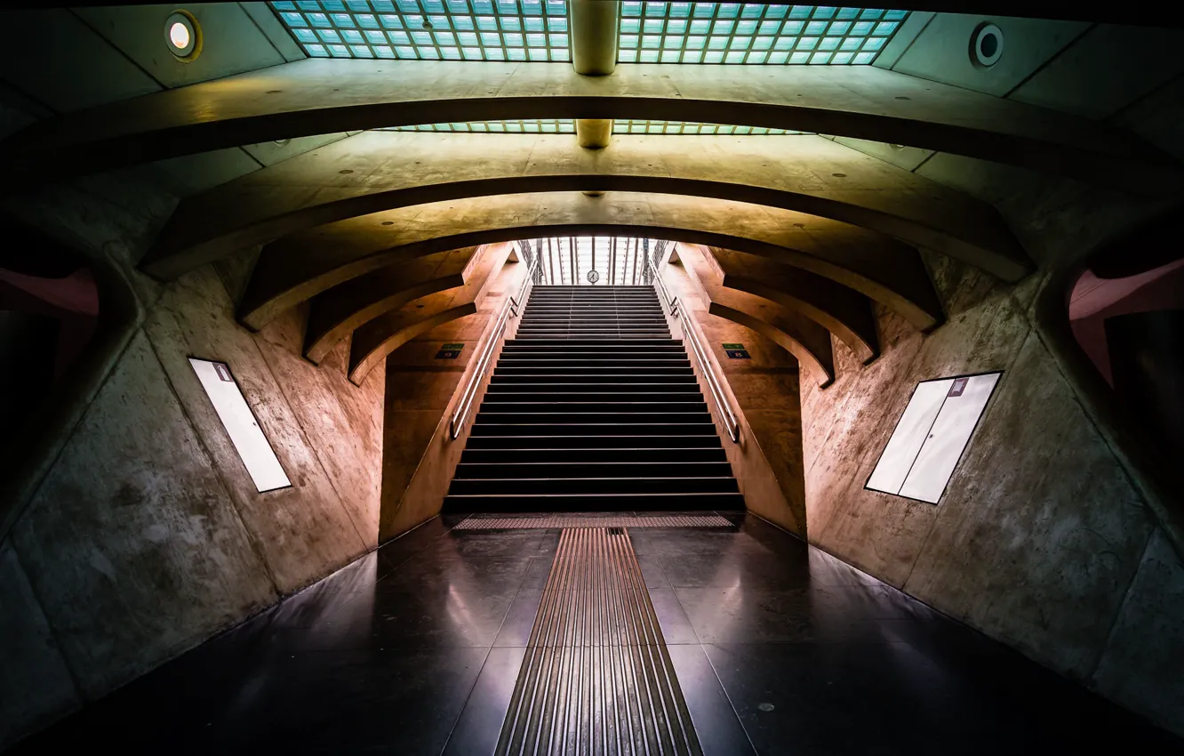 Фото обои Station, Underground, Trains, Liège