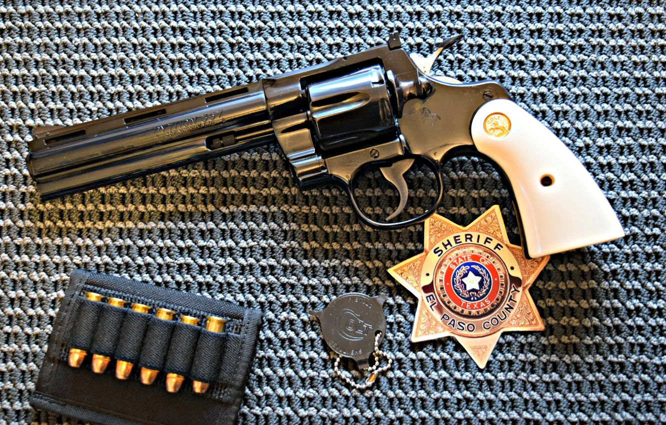 Фото обои оружие, значок, револьвер, Colt, Python