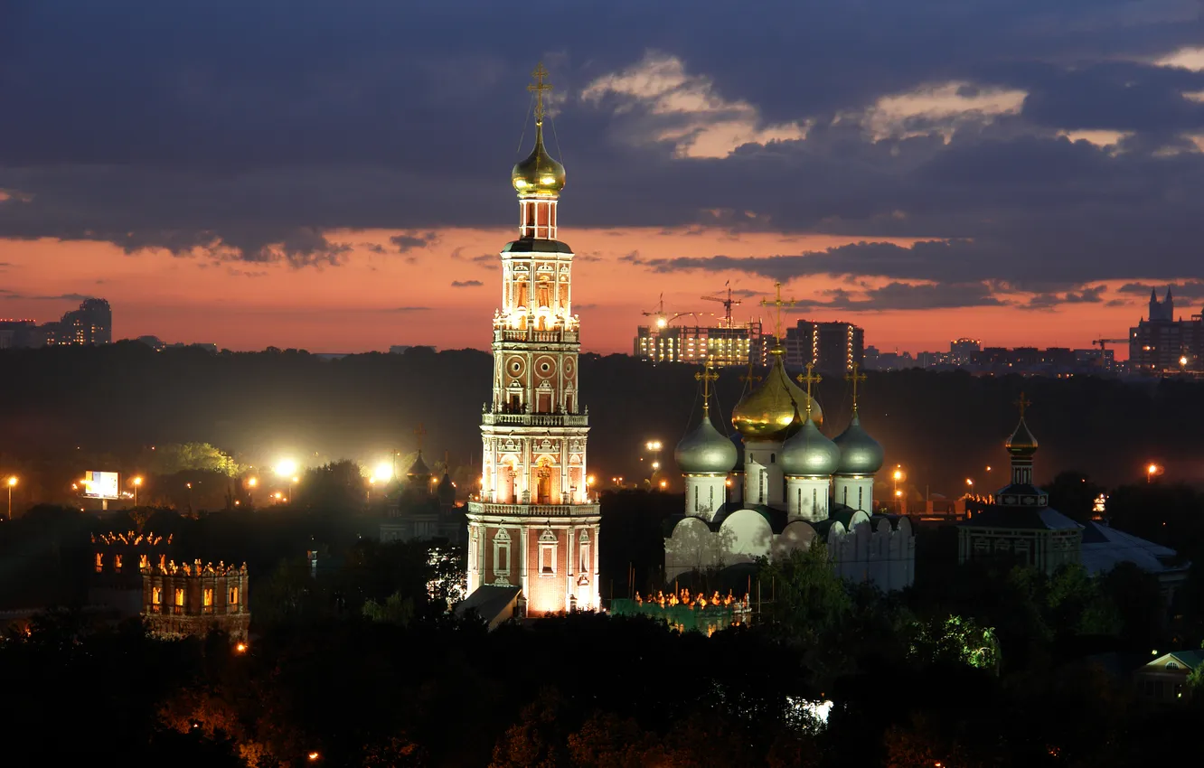 Фото обои ночь, огни, башня, Москва, Россия, монастырь, купола, Novodevichy convent