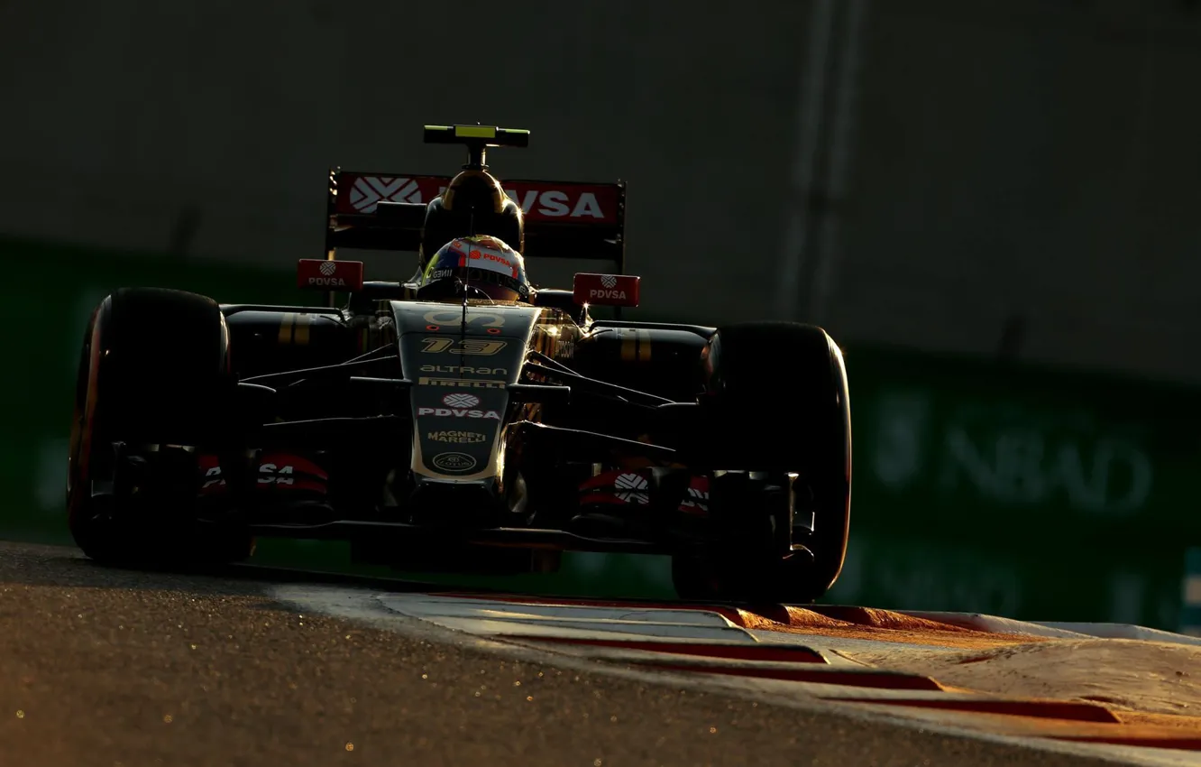 Фото обои Lotus, Сумерки, Formula 1, Передок, Pastor Maldonado, E23