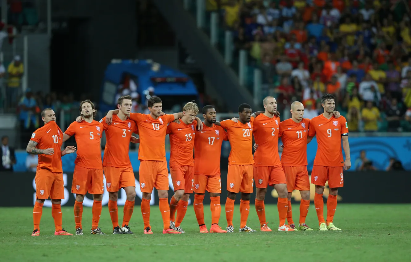 Фото обои Wesley Sneijder, Robin van Persie, Робин ван Перси, Arjen Robben, Арьен Роббен, Чемпионат Мира 2014, …