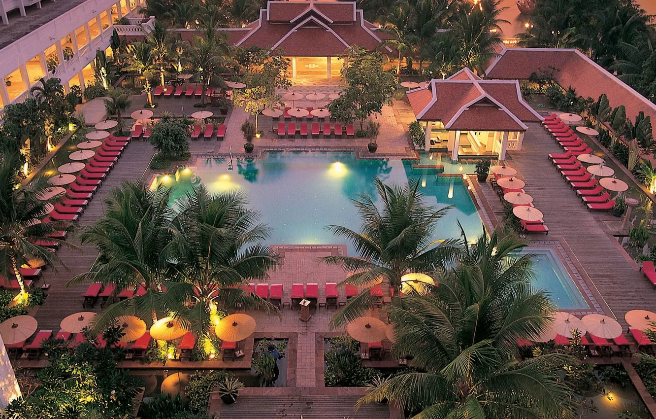 Фото обои пальмы, бассейн, отель, ареал